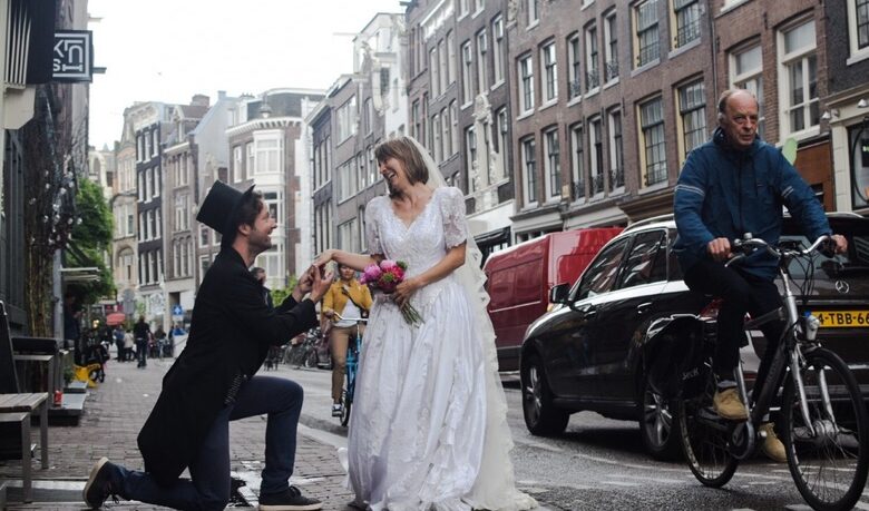 زيجات الشوارع.. كيف كانت تتم مراسم الزواج دون شهود؟