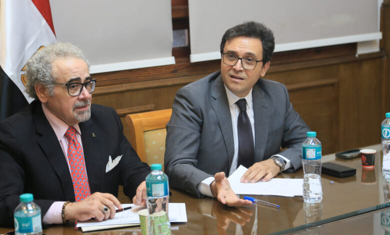 وزير الثقافة يوقع بروتوكول تعاون مع «اتحاد كتاب مصر» في كافة المجالات والأنشطة الثقافية