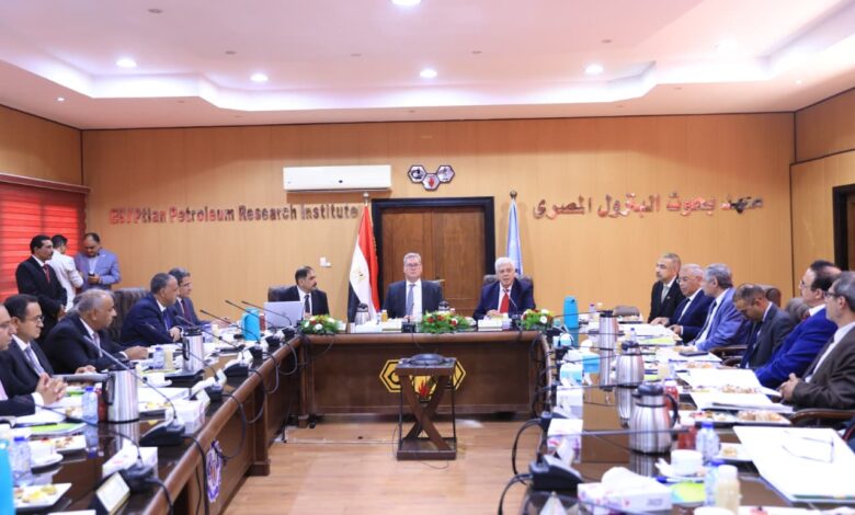 وزيرا التعليم العالي والبترول يترأسان اجتماع مجلس إدارة معهد بحوث البترول