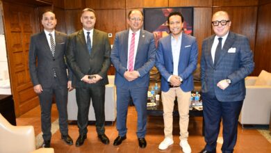 جامعة حلوان تكرم الفنان سامح حسين في ندوة دور الفن في الوعي بالقضايا الاجتماعية