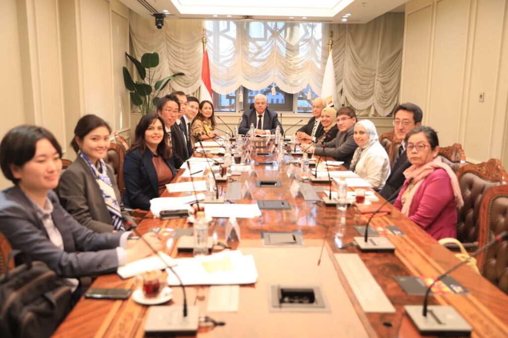 وزير التعليم العالي يبحث سبل التعاون مع هيئة التعاون الدولي اليابانية (جايكا)