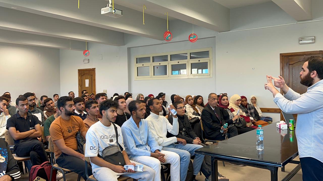 جامعة حلوان التكنولوجية الدولية تنظم ورشة عمل متقدمة في النظم المدمجة وإنترنت الأشياء