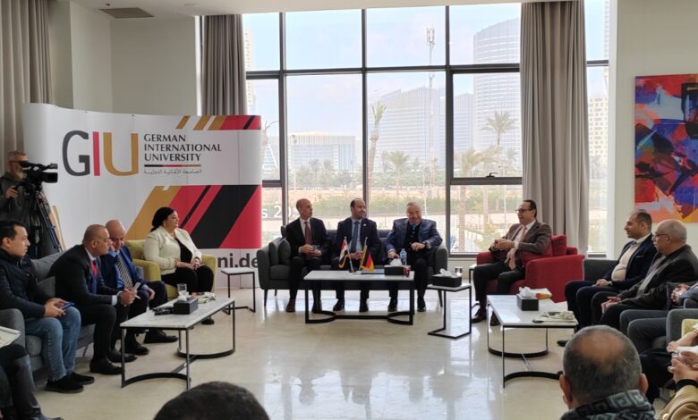 أشرف منصور: الجامعة الألمانية الدولية نموذجا لدمج التعليم الأكاديمي والبحث التطبيقي والممارسة الصناعية
