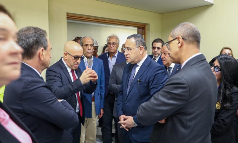 وزير التعليم العالي يتفقد أعمال الحرم الجديد للجامعة الفرنسية