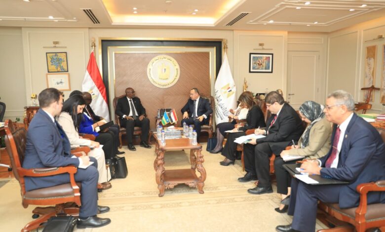 وزير التعليم العالي يستقبل نظيره الرواندي وسفير رواندا لبحث التعاون