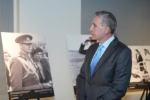 أمير رومانيا يختتم زيارته لمصر بندوة بالجامعة البريطانية ويشهد معرض فني عن التاج الملكي