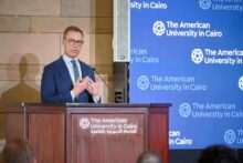 رئيس فنلندا يتناول التحولات في ديناميكيات القوة العالميةبالجامعة الأمريكية بالقاهرة