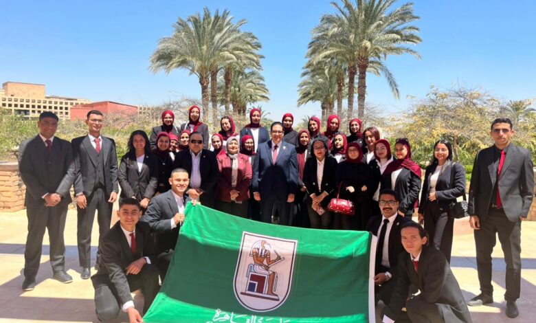 جامعة القاهرة تشارك بوفد طلابي متميز في محاضرة الرئيس الفنلندي بالجامعة الأمريكية بالقاهرة