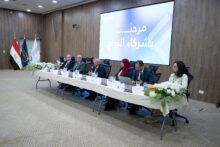 القائم بعمل رئيس جامعة EUI: الانتهاء من تعديل لائحة كلية هندسة..وتوقيع اتفاقات شراكة مع جامعتين بفرنسا