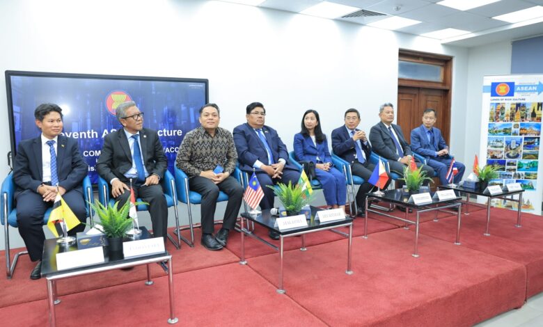 الجامعة البريطانية في مصر تستقبل سفراء رابطة دول جنوب شرق آسيا لإلقاء محاضرة لطلابها