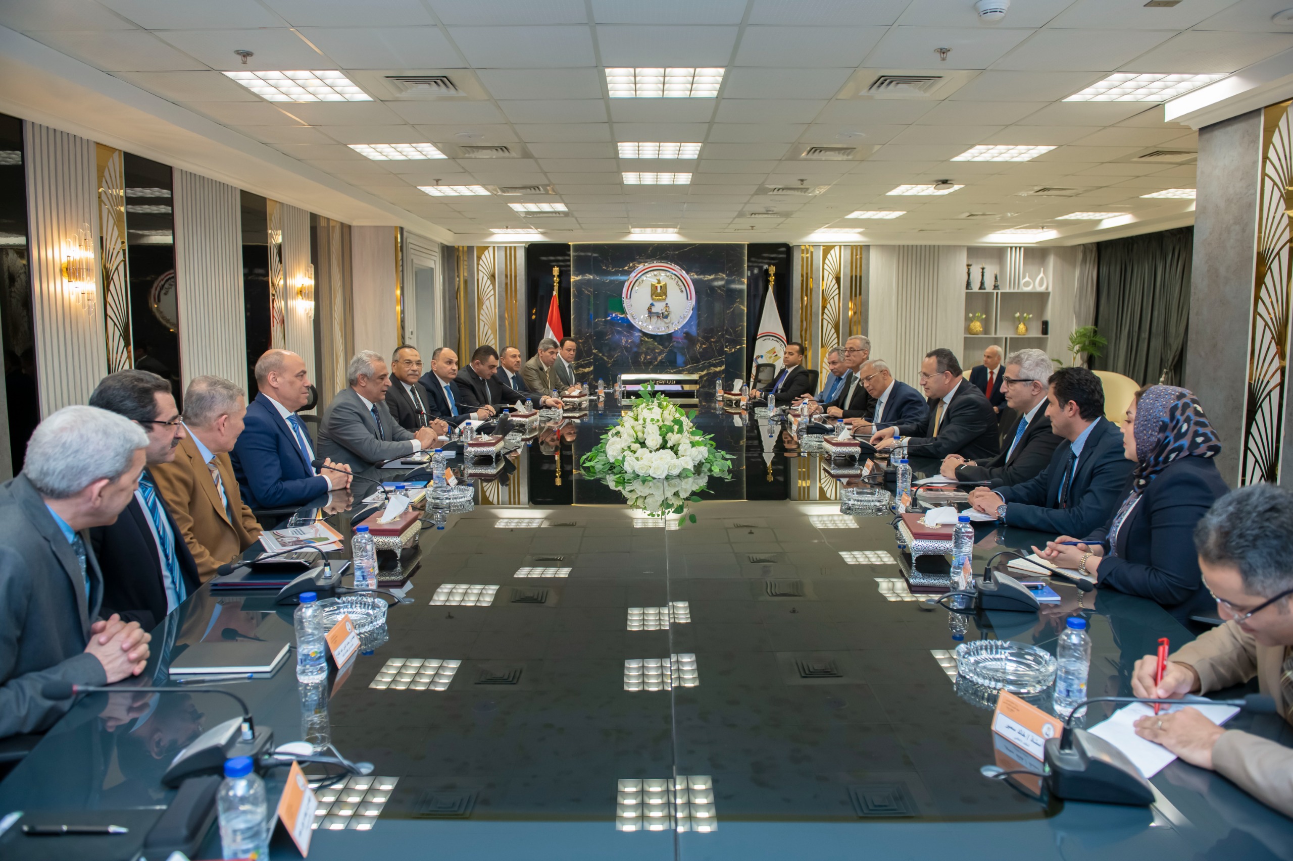 وزيرا الإنتاج الحربي والتعليم العالي يبحثان أوجه التعاون المشترك في مجالات البحث العلمي