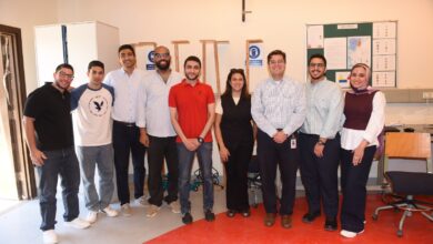 أستاذ الجامعة الأمريكية بالقاهرة عمرو الموجي يستكشف الأبعاد الأخلاقية للسيارات ذاتية القيادة