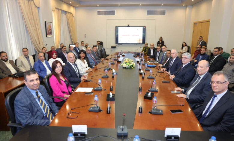 الأكاديمية العربية و"أبو قير للأسمدة" تحتفلان بتخريج الدفعة الأولى من برنامج إعداد القادة