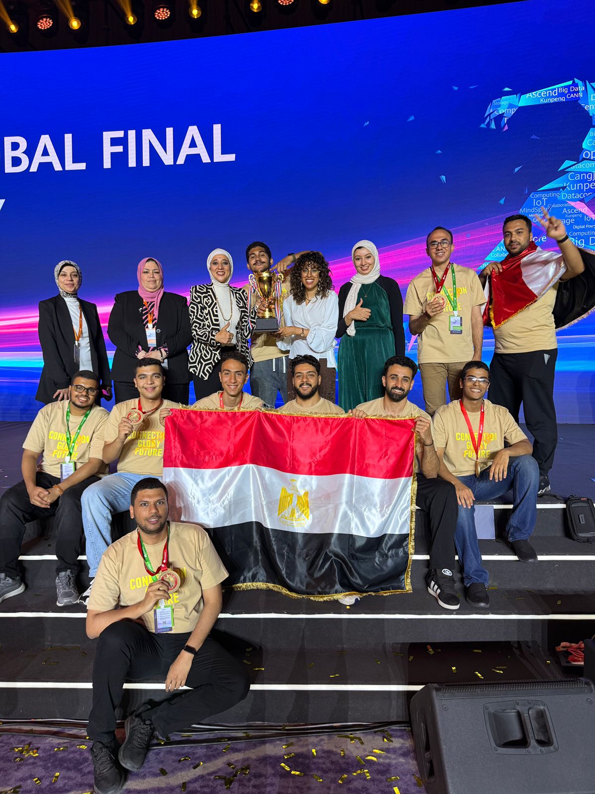 طالبان من الأكاديمية العربية يتوجان بالجائزة الكبرى في مسابقة "هواوي" العالمية