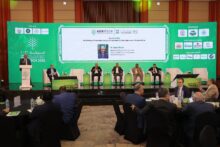 الطاقة الكهروضوئية تتصدراهتمامات الخبراء بملتقى الزراعات الذكية (إجريتك مصر2026)