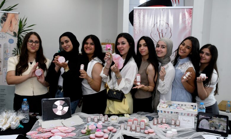 الجامعة الألمانية بالقاهرة تعرض منتجات طلاب الصيدلة في تصنيع مستحضرات التجميل والعناية بالبشرة
