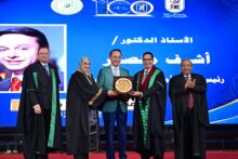 جامعة القاهرة تكرّم أشرف منصور أحد أبرز أبنائها خلال احتفالية مرور 100 عام على تأسيس كلية العلوم