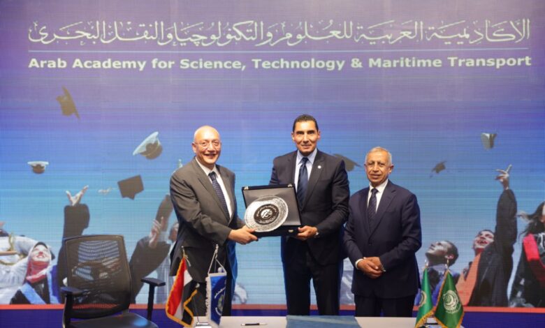 وزير الشباب والرياضة يشهد مراسم توقيع بروتوكولات تعاون بين الأكاديمية العربية وعدد من الأندية الرياضية