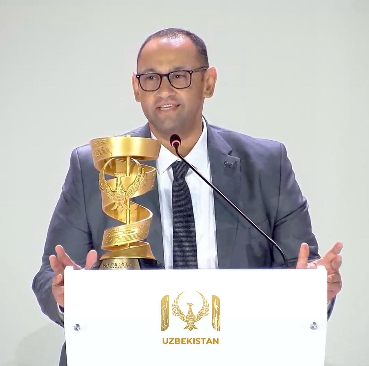 إسلام وجيد يحصد جائزة Distinguished Service وينتخب عضواً باللجنة العليا للأولمبياد الدولي للمعلوماتية IOI