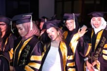 «الأكاديمية العربية» تحتفي بتخريج 101 طبيبة وصيدلانية من جامعة «الأحفاد» السودانية بفرع العلمين الجديدة